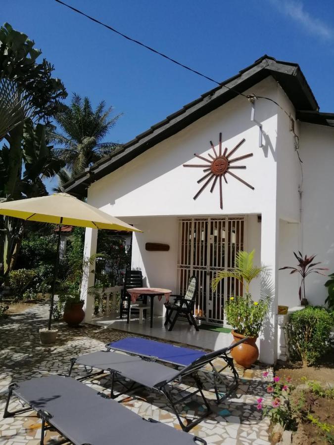 Swiss Garden House In Kerr Sering With Full Private Compound Serrekunda Bagian luar foto